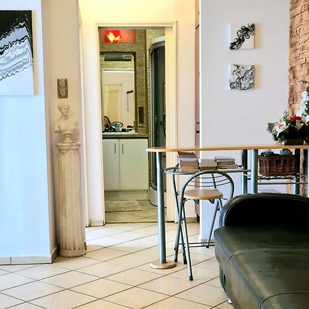 Buda Life Apartment Boedapest Buitenkant foto