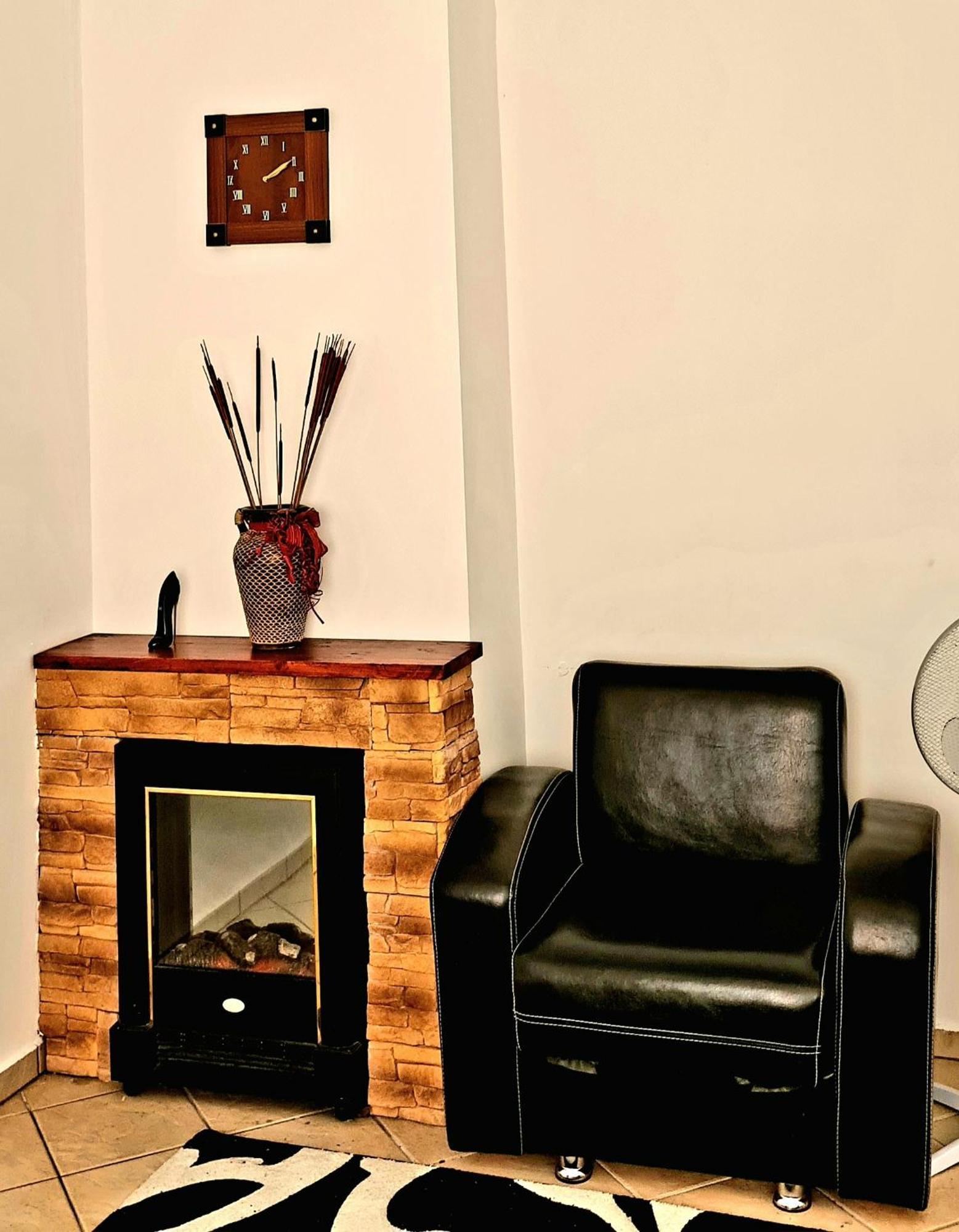 Buda Life Apartment Boedapest Buitenkant foto